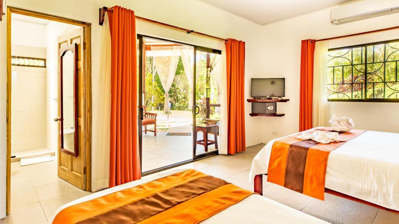 Hotel Villas Rio Mar Dominical Bagian luar foto