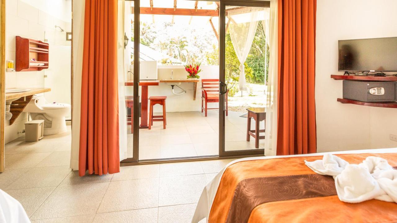 Hotel Villas Rio Mar Dominical Bagian luar foto