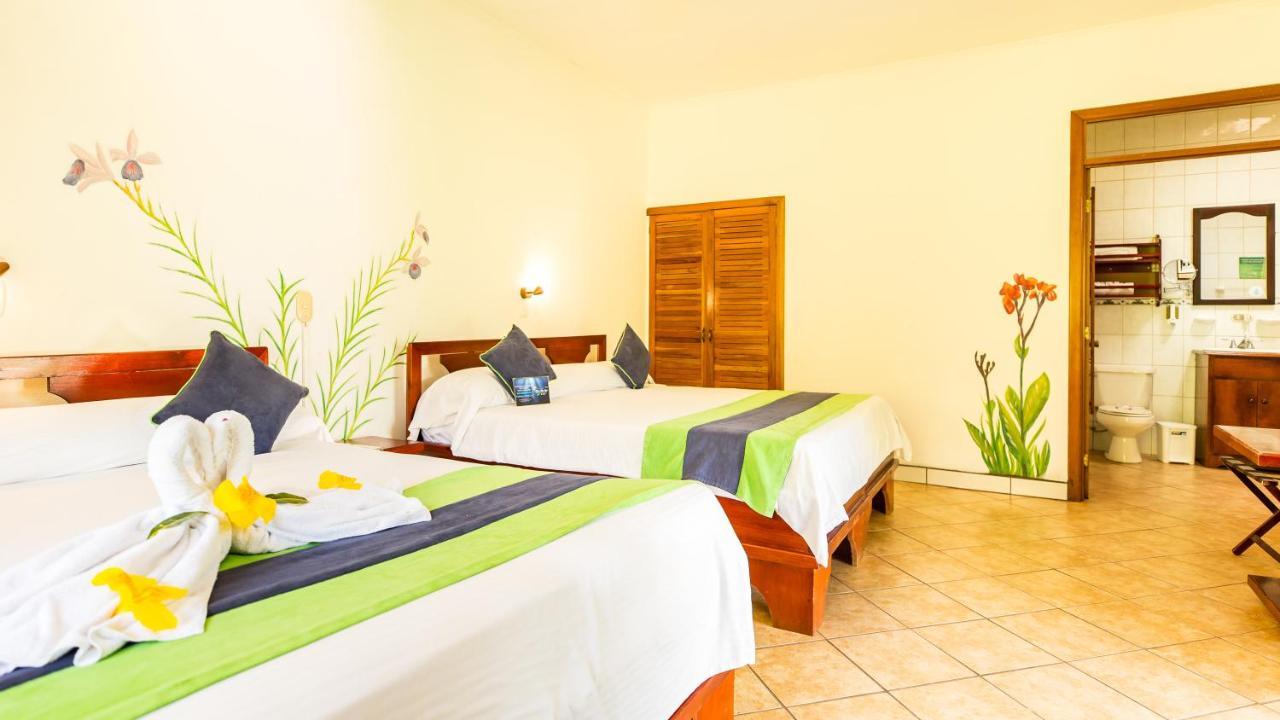 Hotel Villas Rio Mar Dominical Bagian luar foto