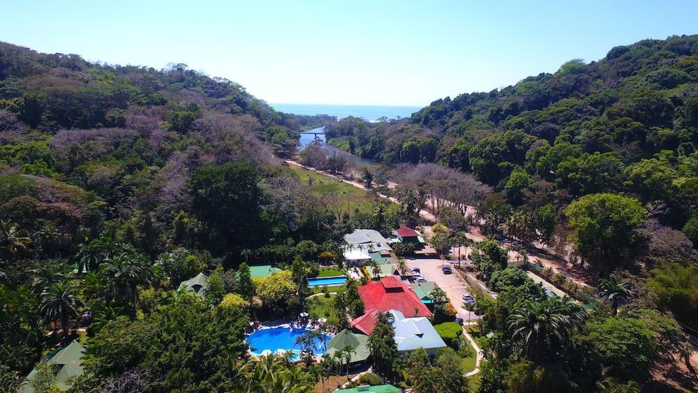 Hotel Villas Rio Mar Dominical Bagian luar foto