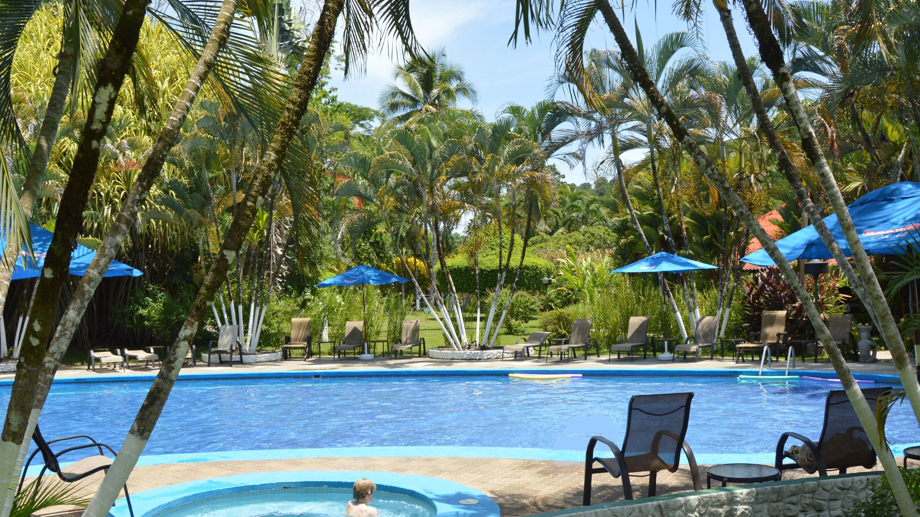 Hotel Villas Rio Mar Dominical Bagian luar foto