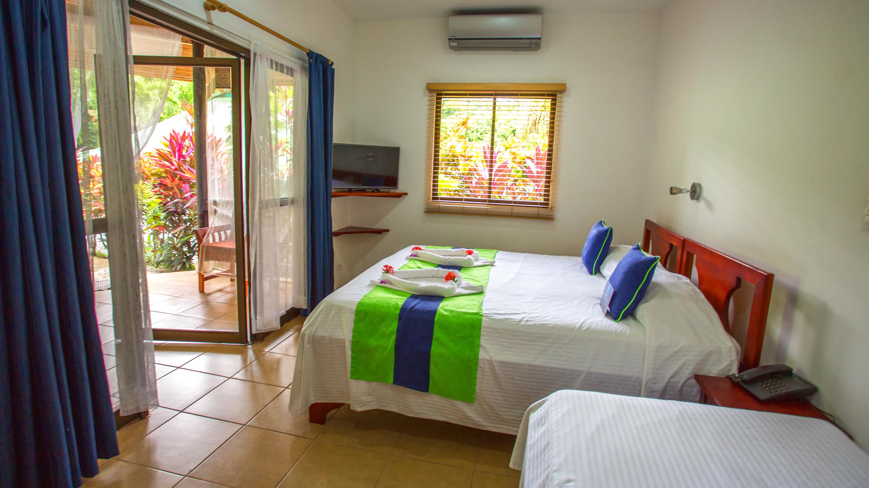 Hotel Villas Rio Mar Dominical Bagian luar foto