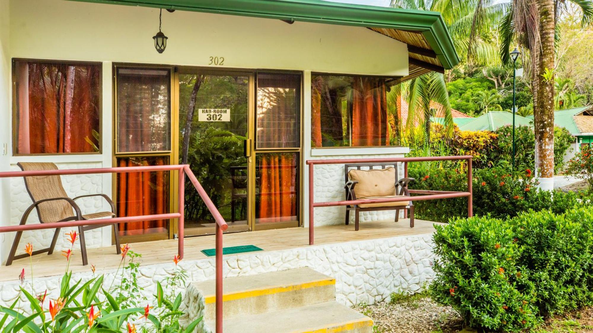 Hotel Villas Rio Mar Dominical Ruang foto